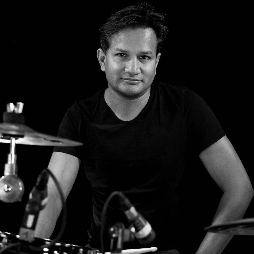 Mike Rajamahendra, batteur de DUST